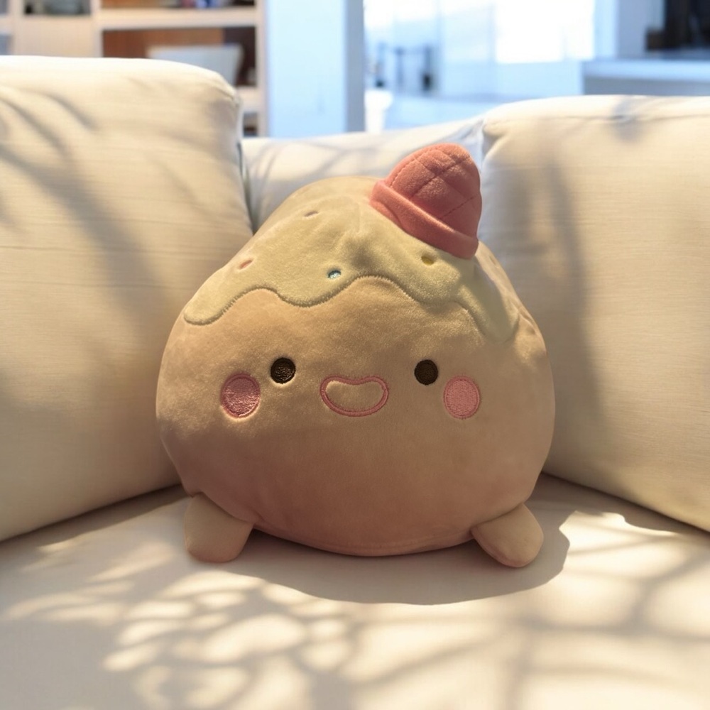 MINISO Yummy Yummy Food Series-Strawberry Cute Rare Soft Plush Toy (Pink) EUC